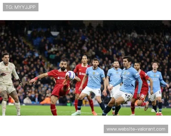 纽卡斯尔3-2战胜曼城,巴恩斯制胜球引争议 纽卡斯尔3-2战胜曼城,巴恩斯制胜球引争议